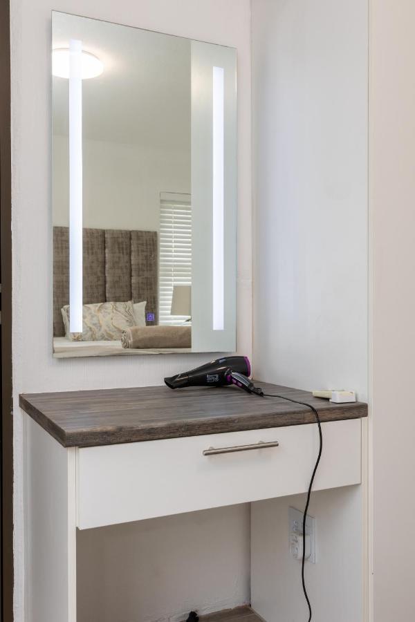 67 The Shades - Luxury Apartment In Umhlanga - Airconditioning Throughout And Inverter 德班 外观 照片