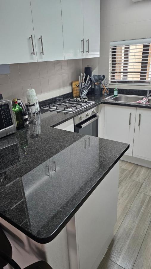 67 The Shades - Luxury Apartment In Umhlanga - Airconditioning Throughout And Inverter 德班 外观 照片